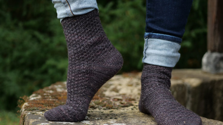 {Tricot} Cosmic socks – patron pour Écheveau Solidaire