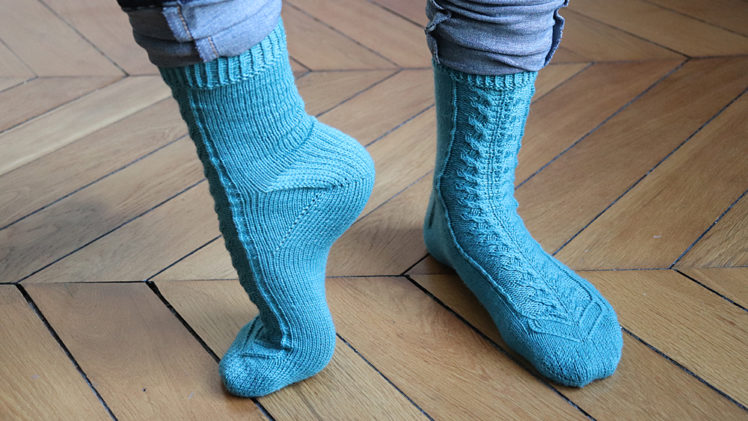 {Tricot} Toe-gether socks