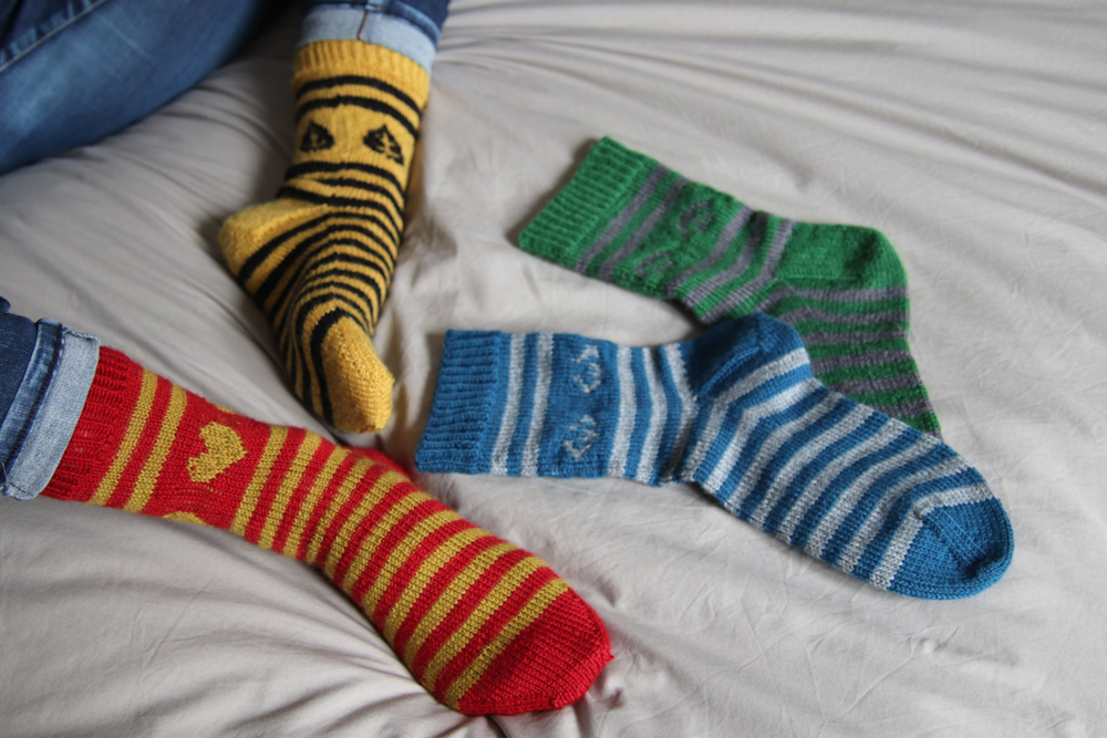 {Tricot} Hogwarts style socks