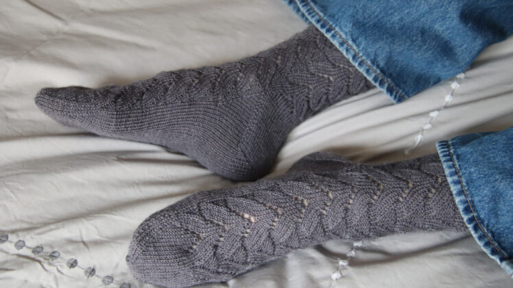 {Tricot} Monkey socks